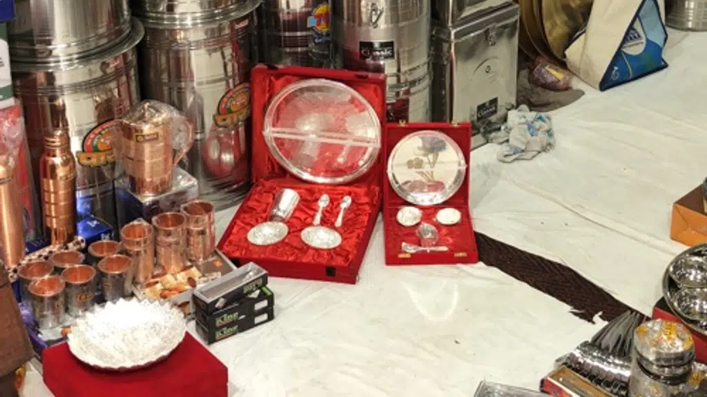Shivam Bartan Bhandar