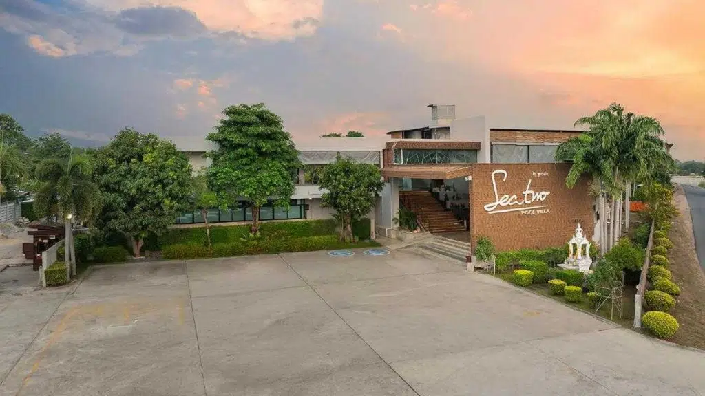OYO Flagship Yug Residency