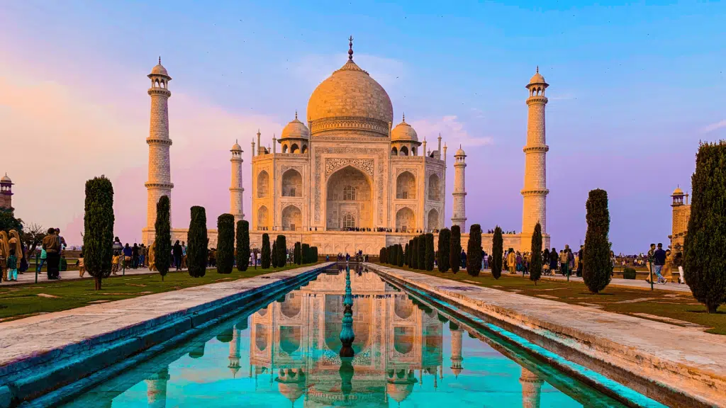 Taj tours & travels