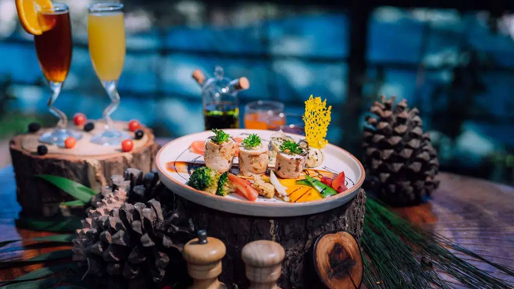 Brook & Pines Restaurant, Microbrewery & Grill