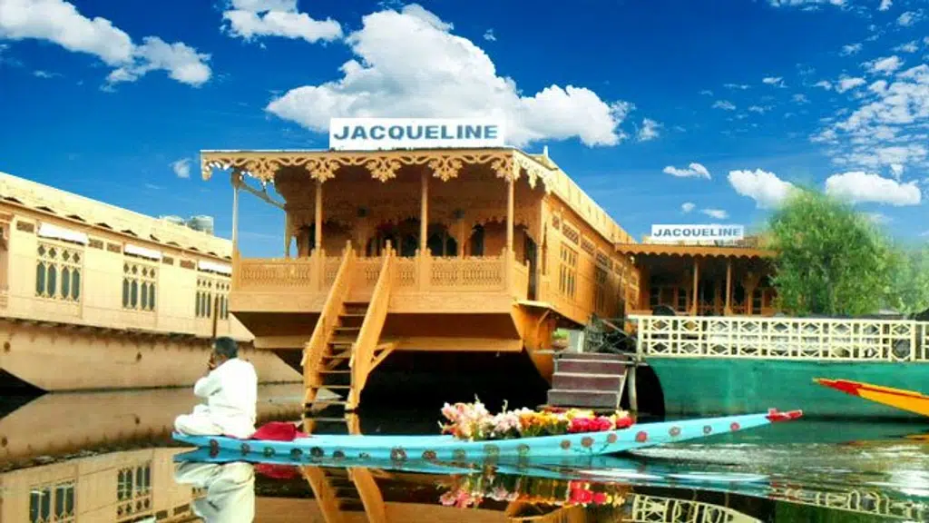 Jacqueline and Young Jacqueline Houseboats