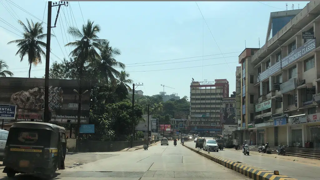Dell Exclusive Store - M.G Road