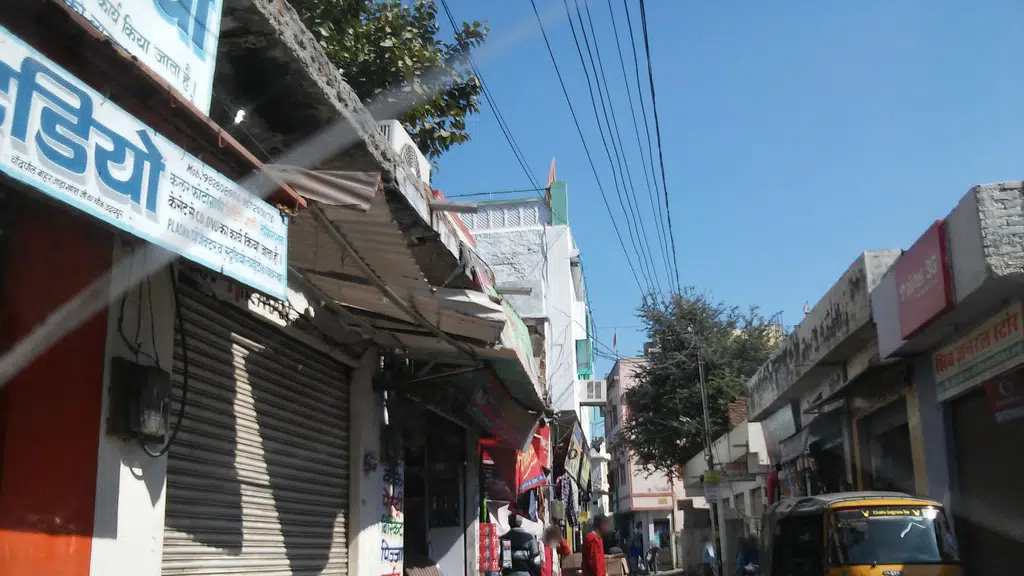 Shiv Fruit and Vegetable Store