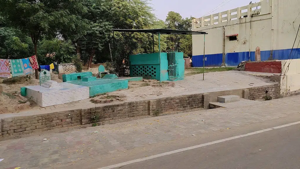 Shri Radha Rani Sweet Shop