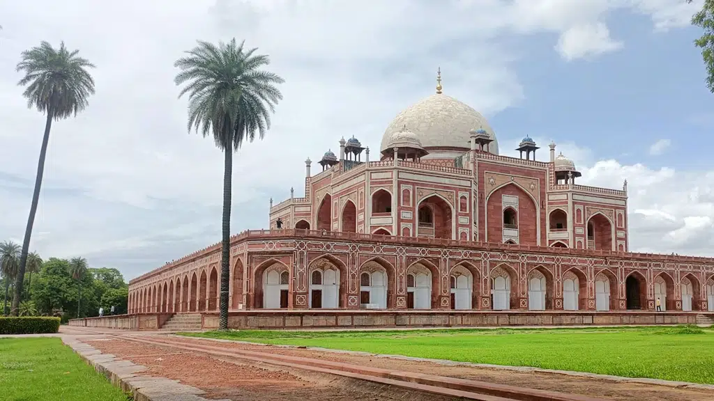 Taj Mahal - Symbol of love