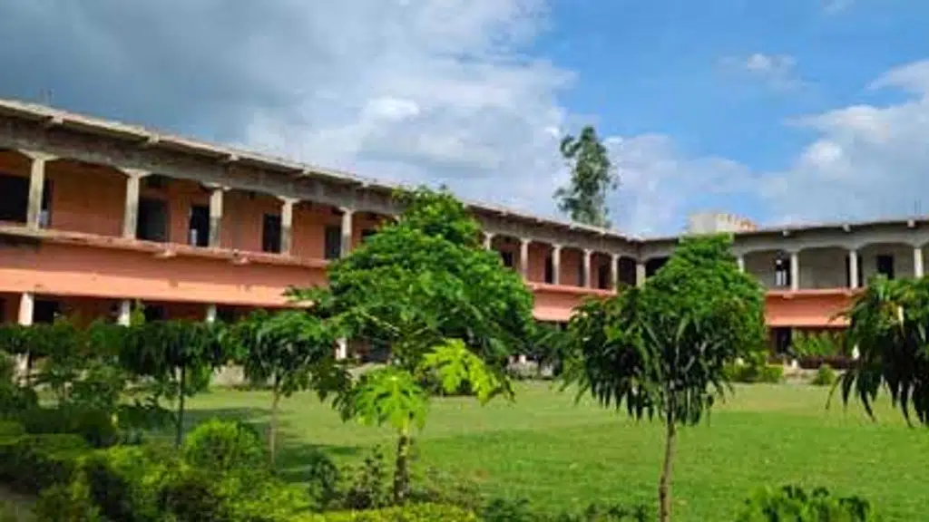 Rani Laxmi Bai Inter College Shahabuddinpur