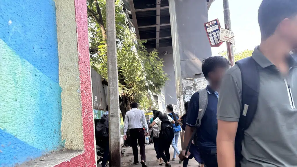 Andheri Bus Stop