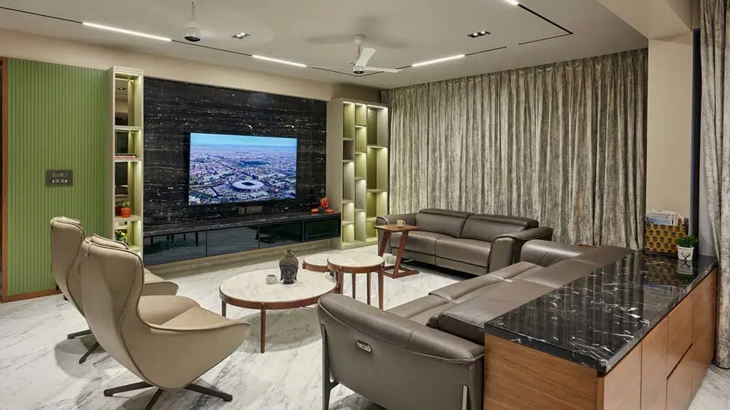 Milan Manek & Associates