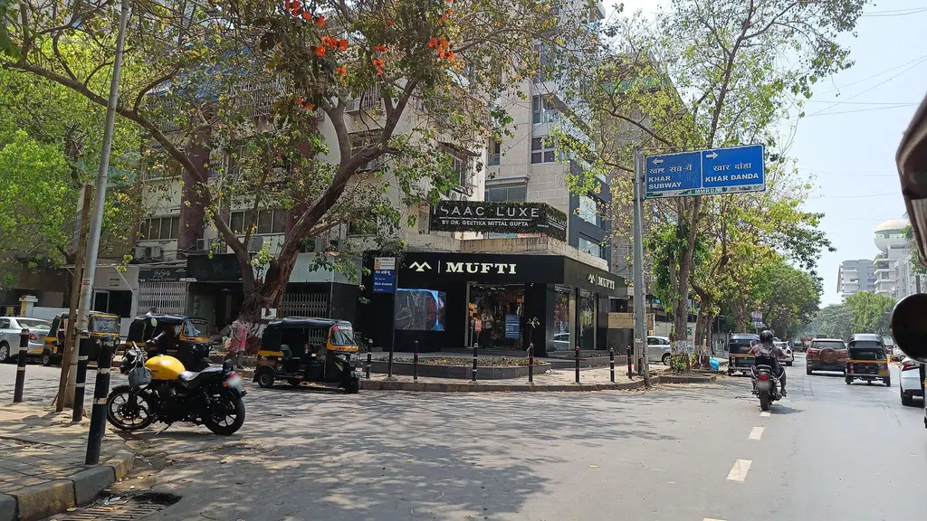 81 Crest Santacruz Linking Road