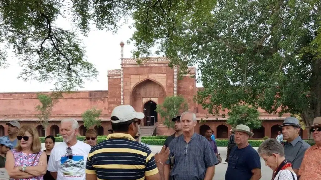 Taj Mahal Cabs