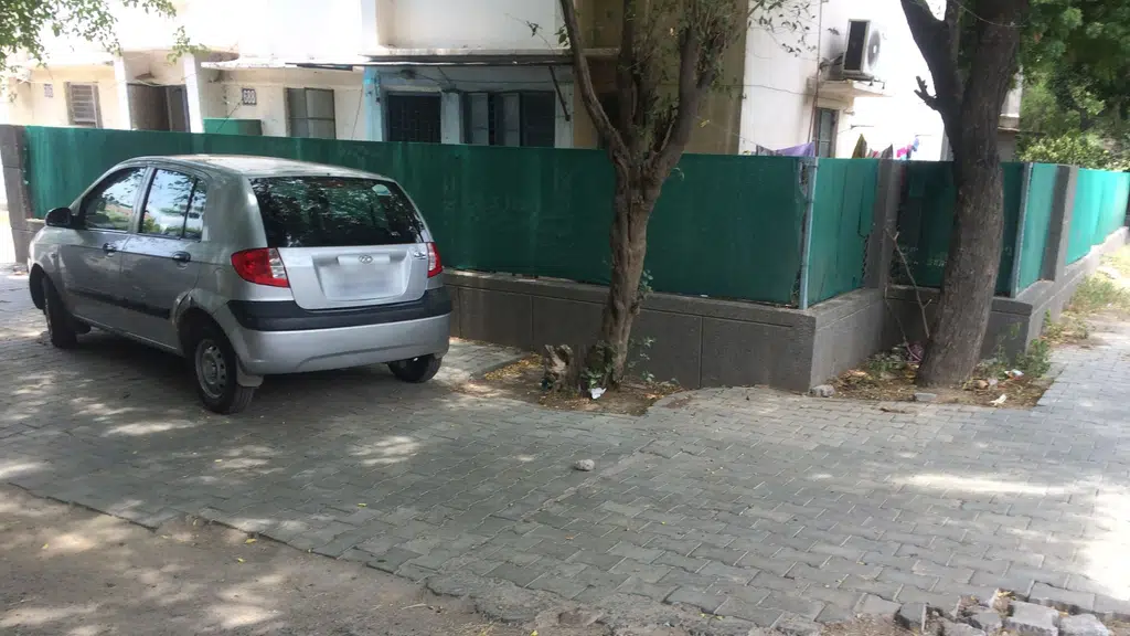 Dominoz Noida Sec 63