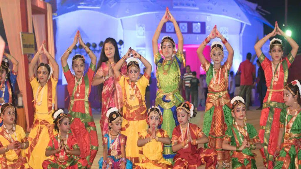 Alapadma Bharatnatyam Dance Classes