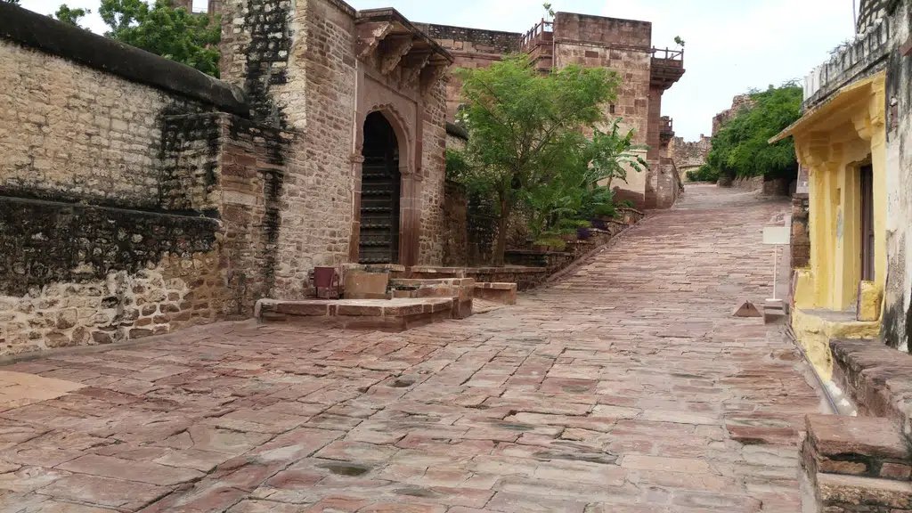 Chokelao Mahal Restaurant