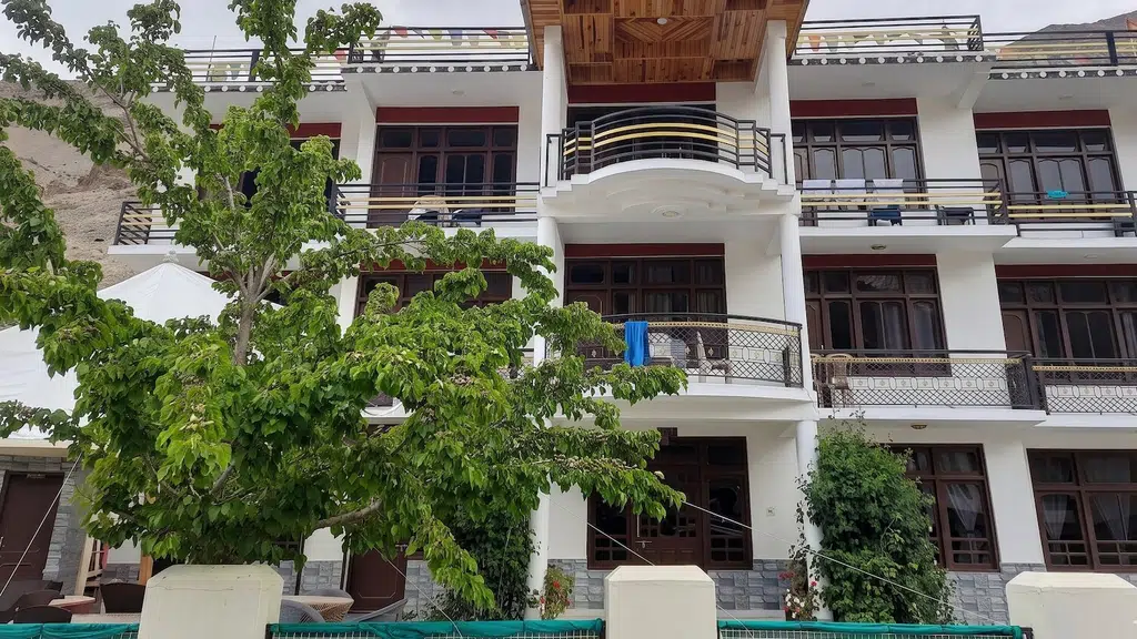 Tow Dhey Himalaya Hotel