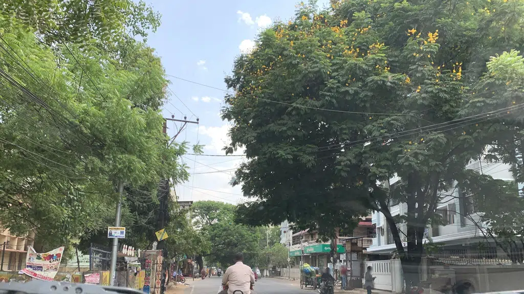 Shri Neelam Anuvaad Seva