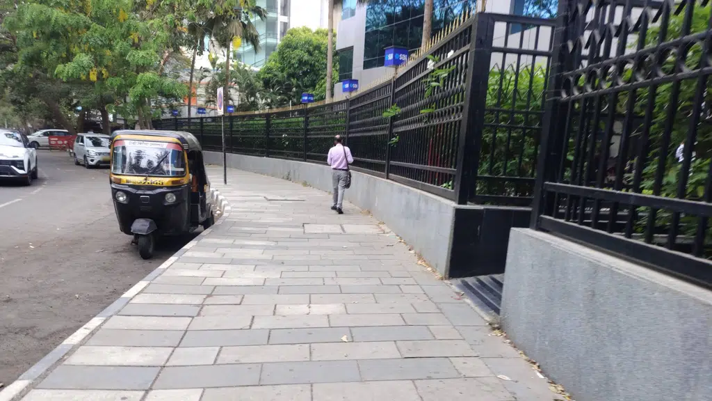 Kotak Mahindra Bank ATM