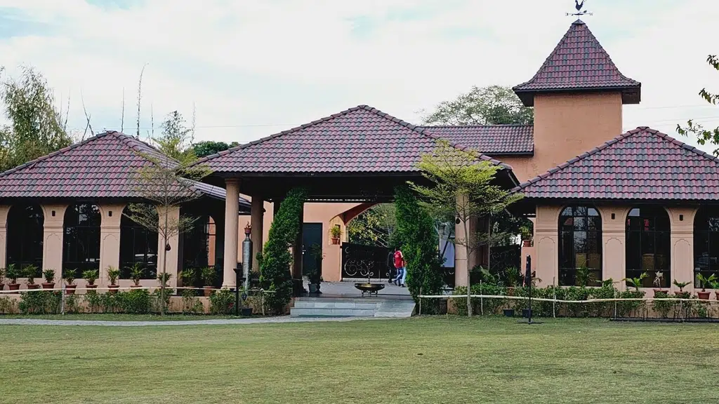 The Pench International