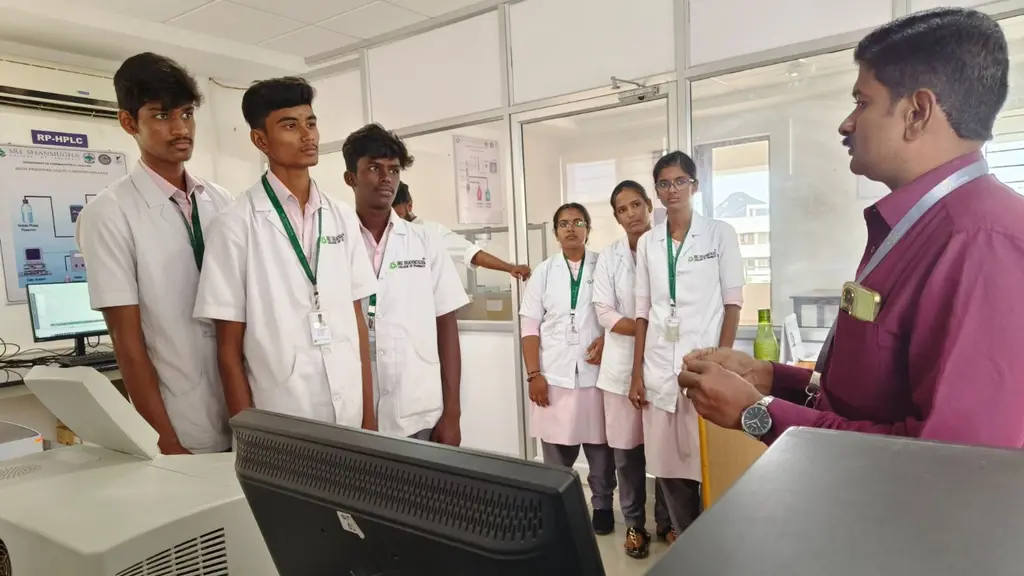 Sri Shanmugha College of Pharmacy