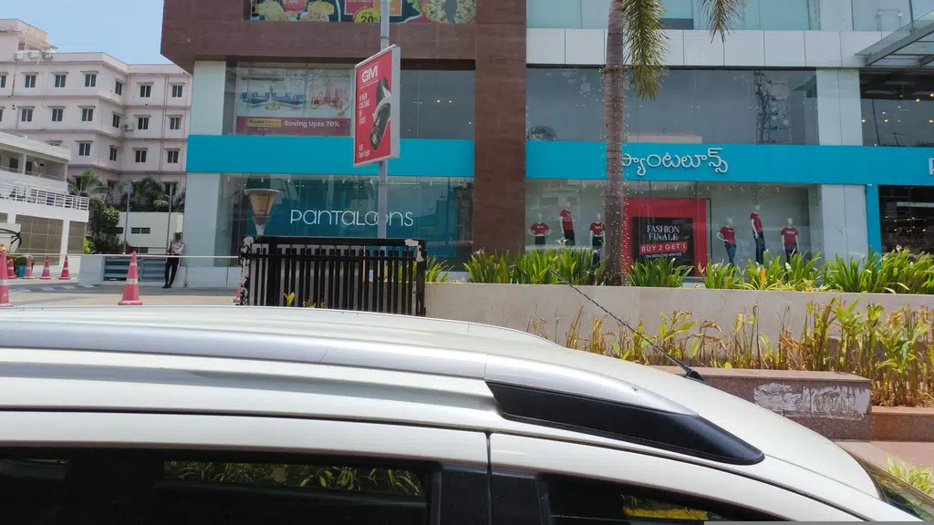 CreamStone Trendset Mall