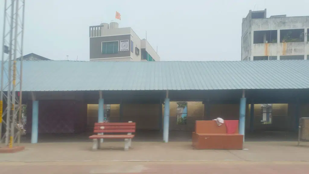 Hindustan mobiles eluru