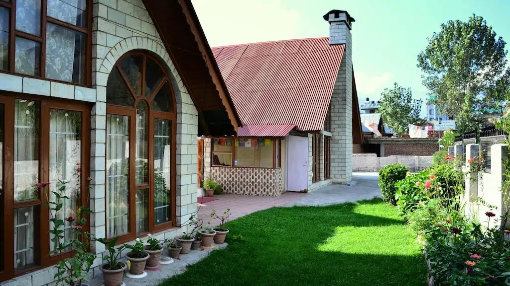 Shuru Cottage and Villa