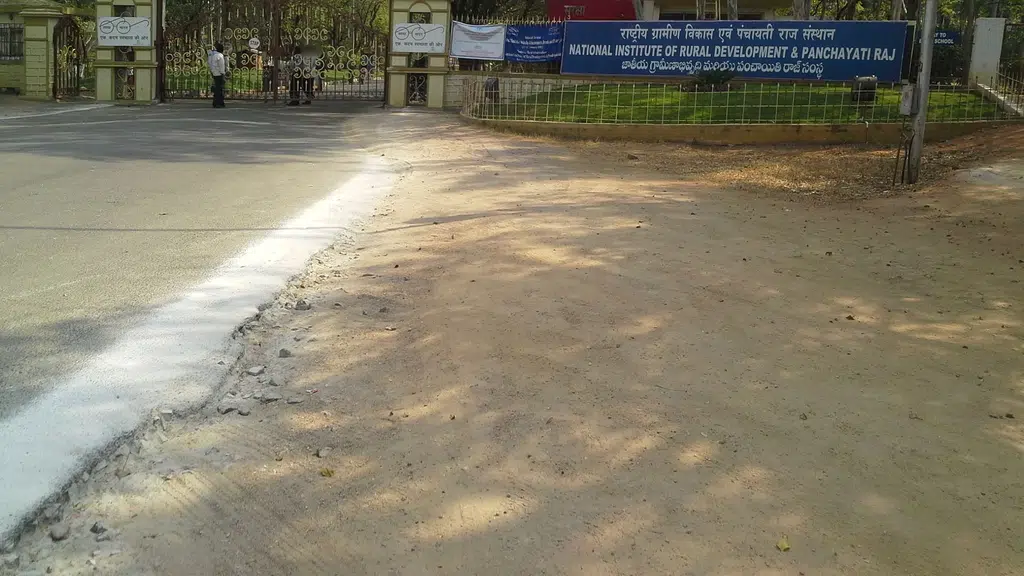 Varsha Machining and Cosmetic Centre