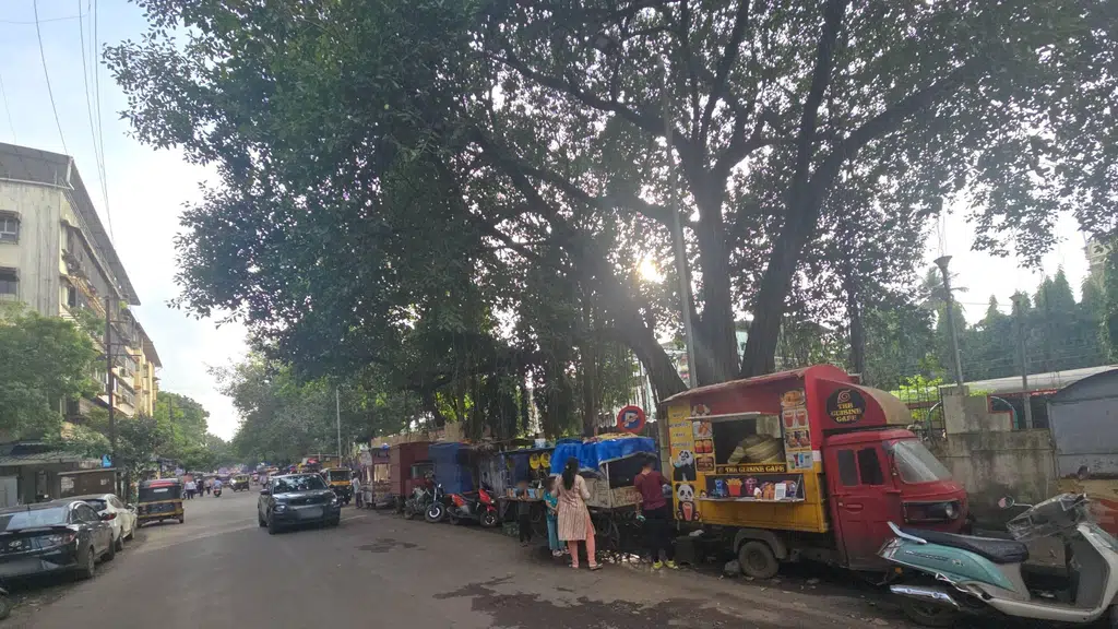 Royaleaf The Family Paan Parlour