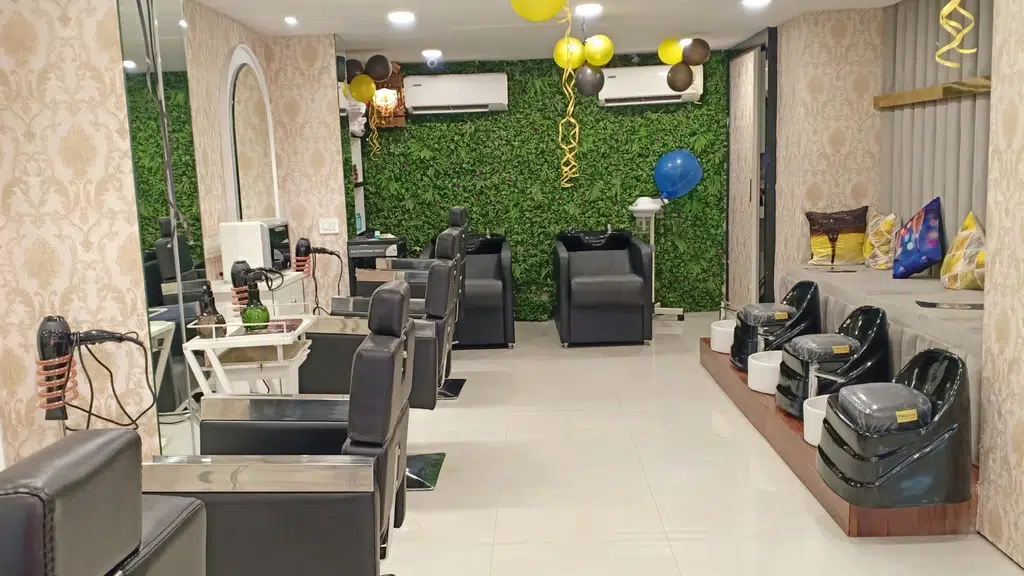 Dandy Style Salon and Training Academy (Best salon in beckbagan)
