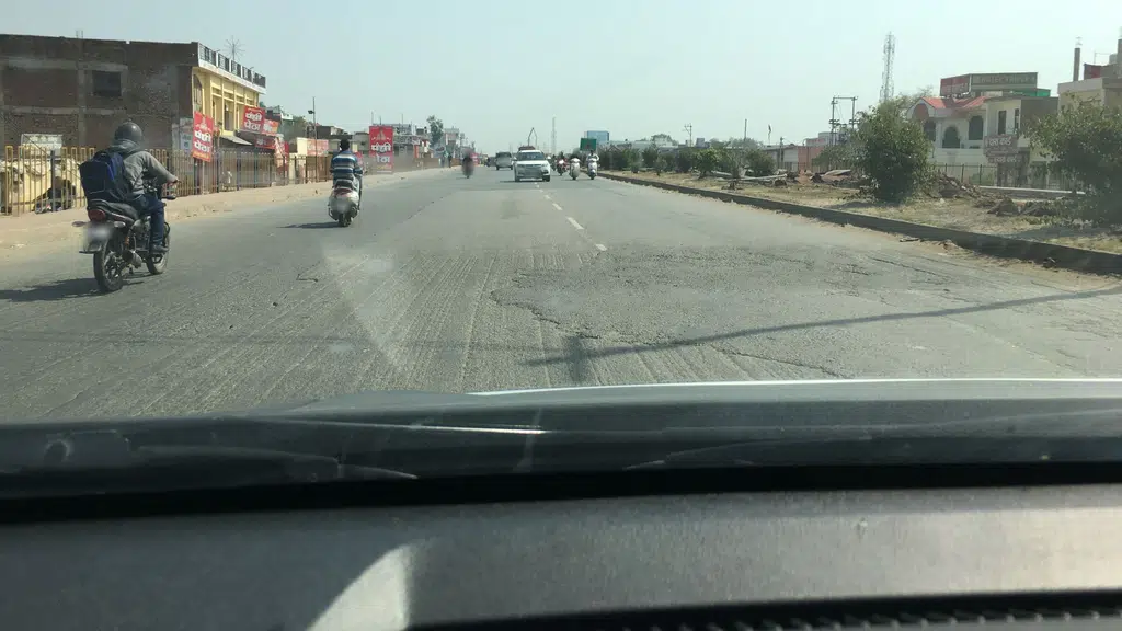 Pind Blich & Hotel Jodha The Great