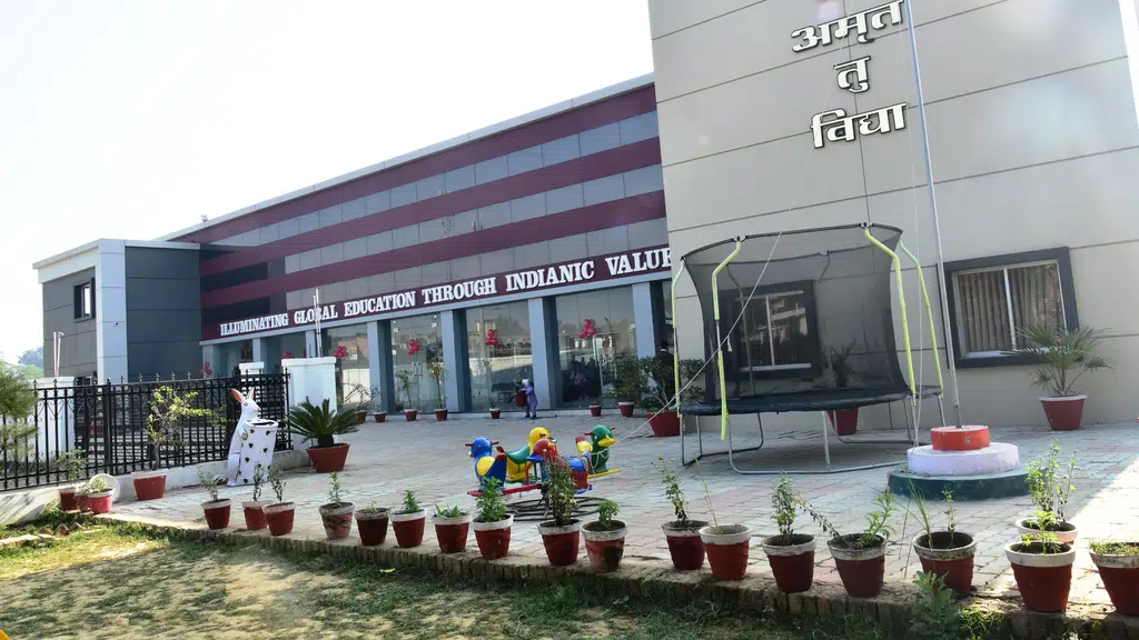New Standard Public School