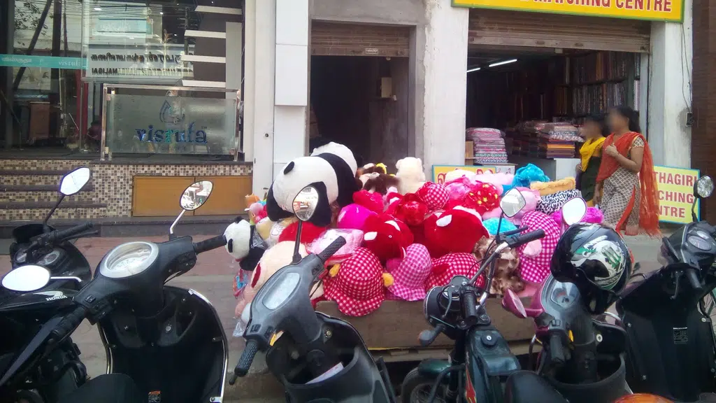 Lakshmi Mills Showroom