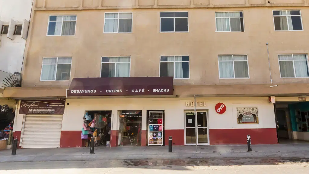 OYO 62582 Hotel Sunshine