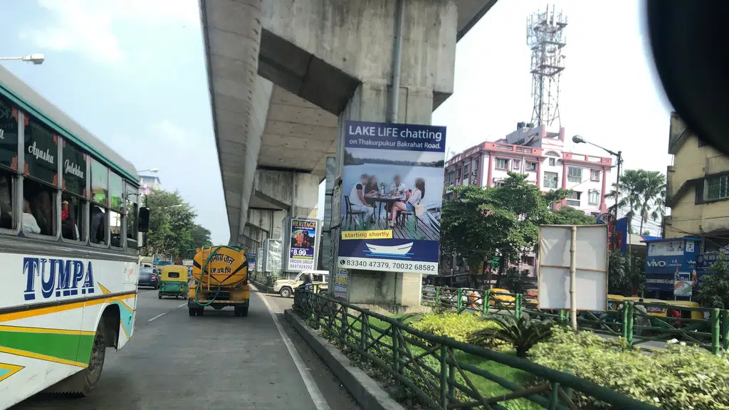 Behala Shakherbajar Bus Stop