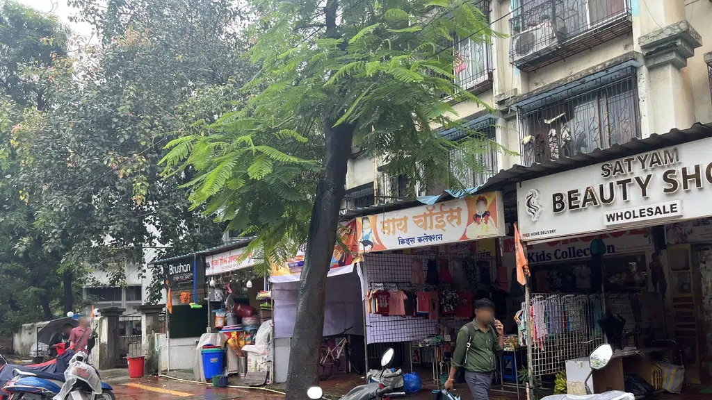 Saras Cake Shop