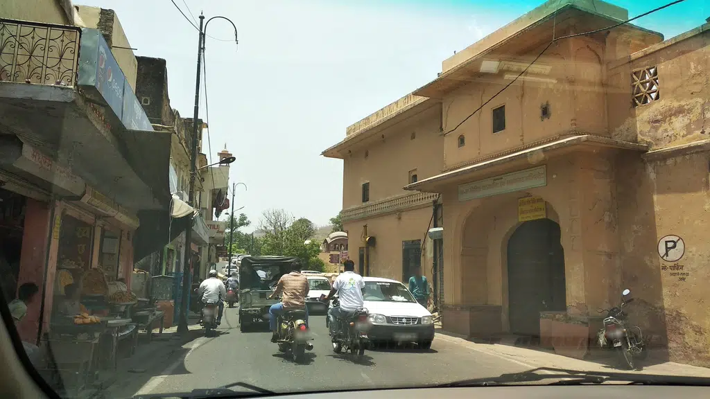 Royal Sheeshmahal Restaurant