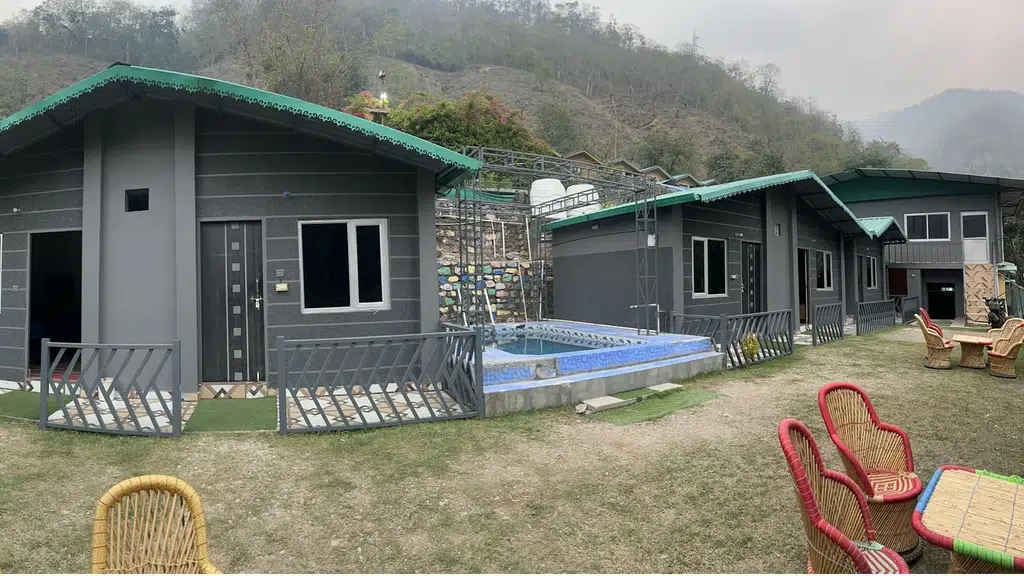 Raatri Camp & Resort
