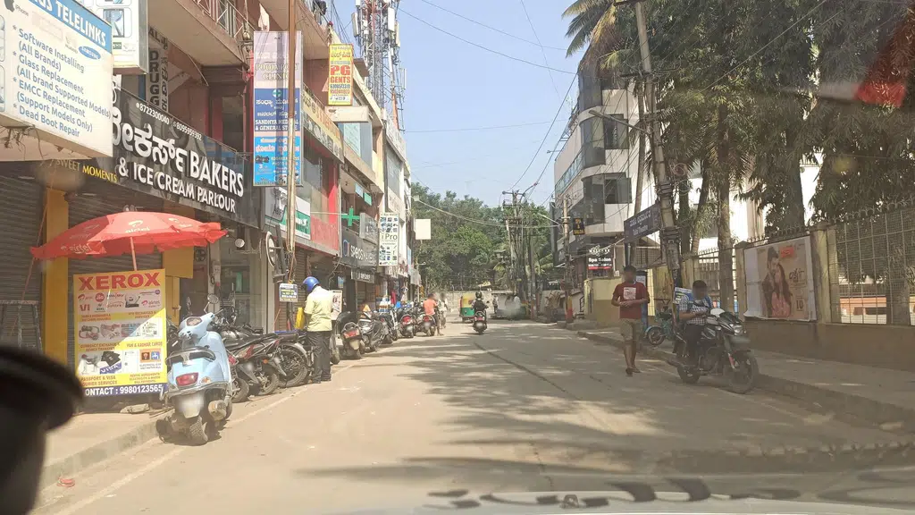 Sri Lakshmi Venkateshwara Saree Emporium