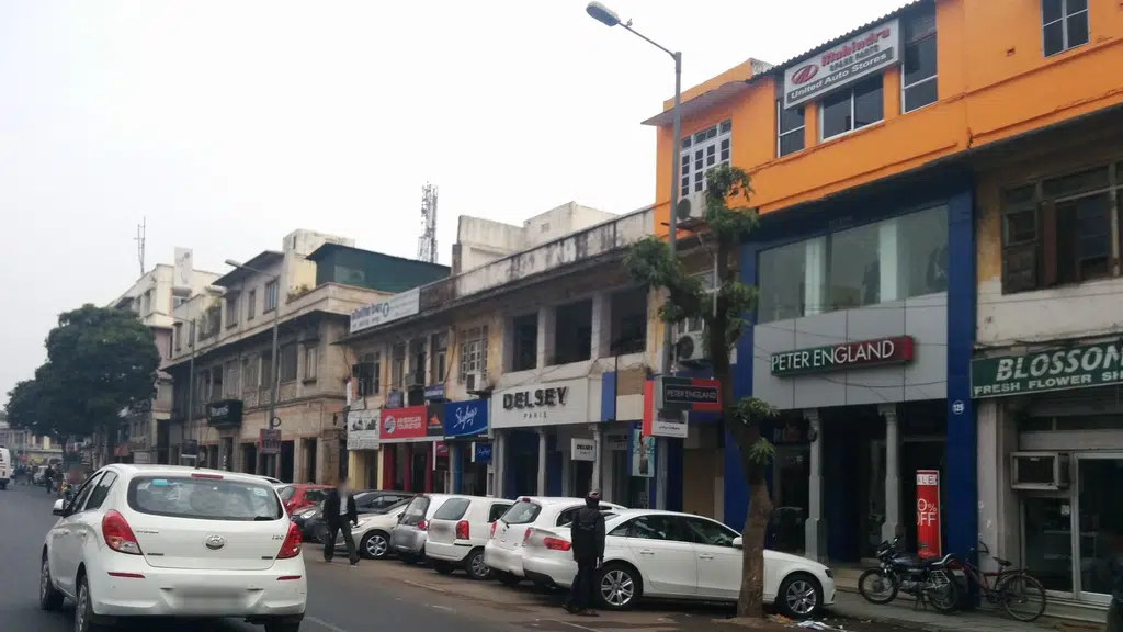 Om Hair Dresser Shop