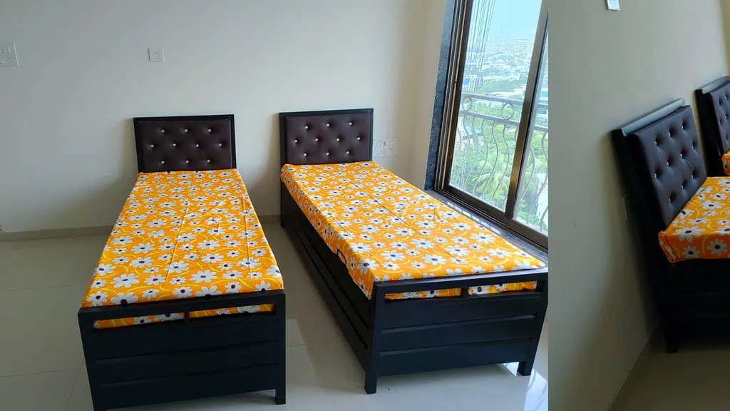 Happy home residency paying guest