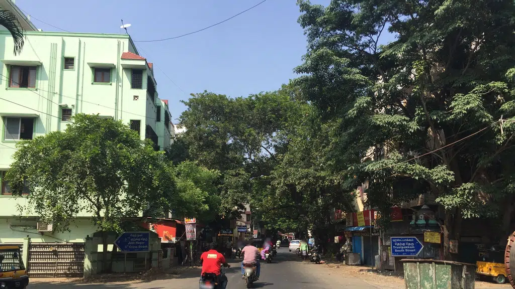 Poornima Travels