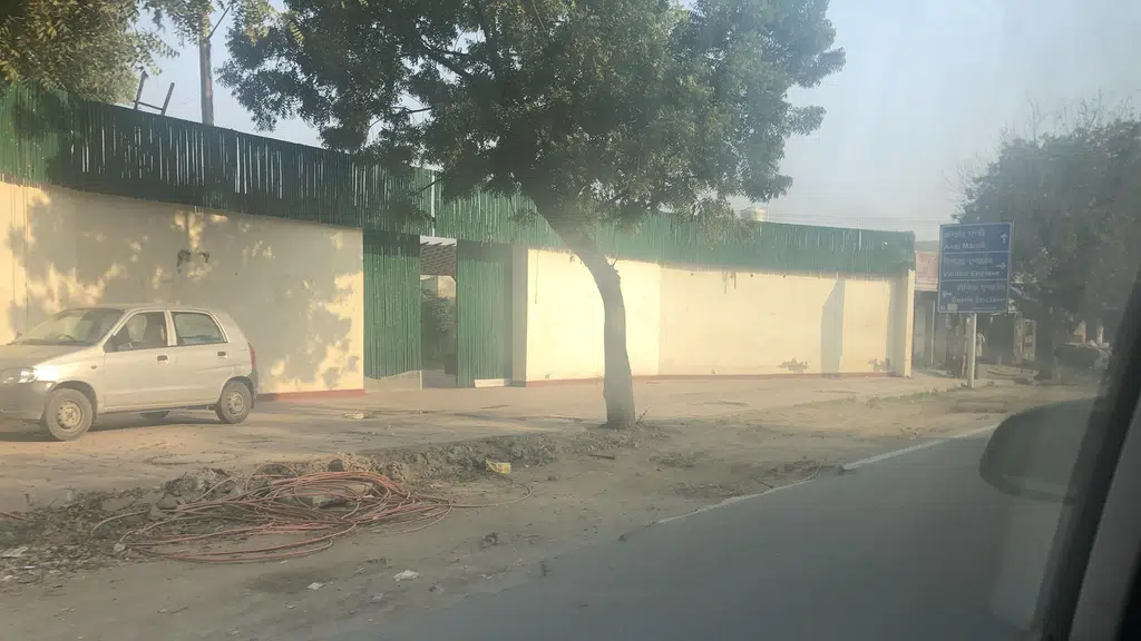 Sainik Enclave Bus Stop