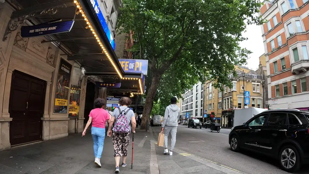 Oriental Fashion Store