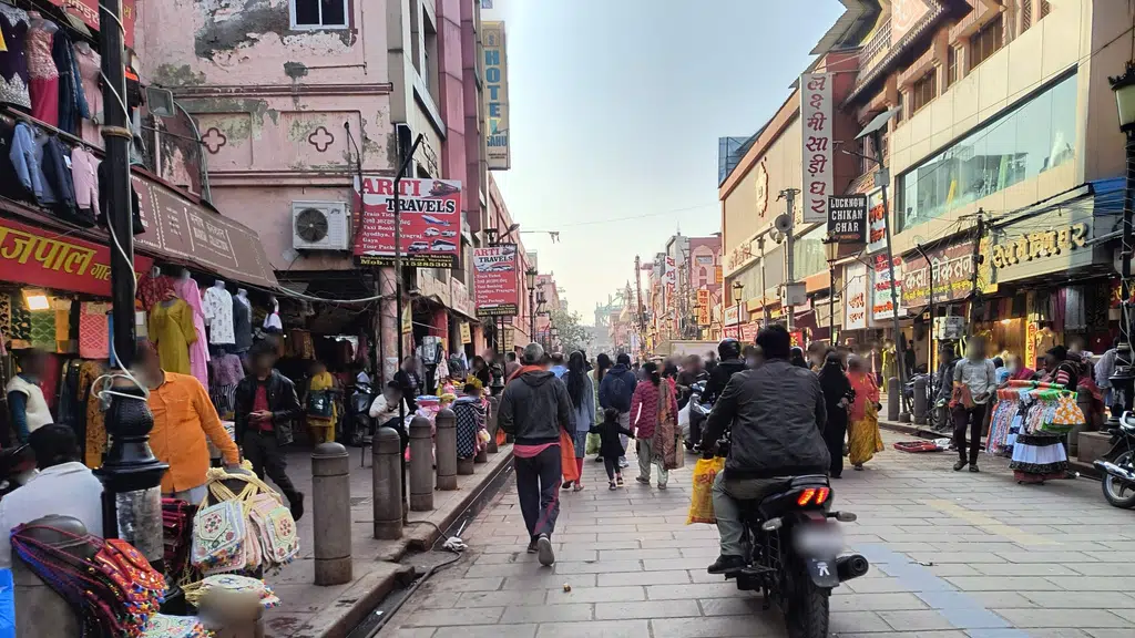 Madhur Milan Cafe