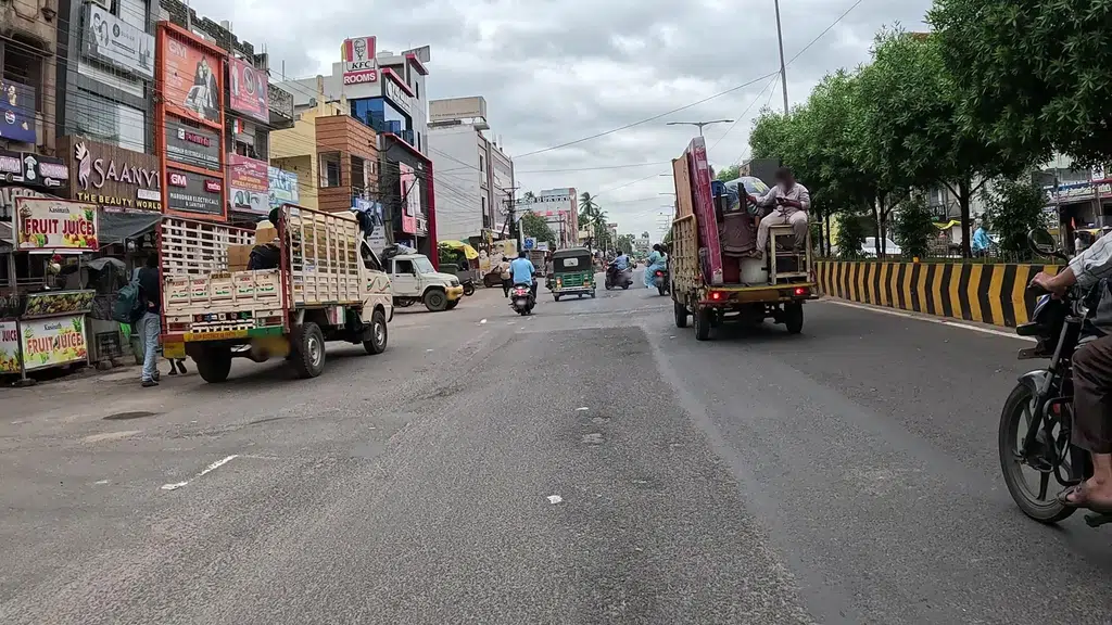 Vijayawada - Bhavanipuram