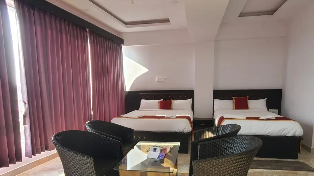 Royal Convention Hall & Residency