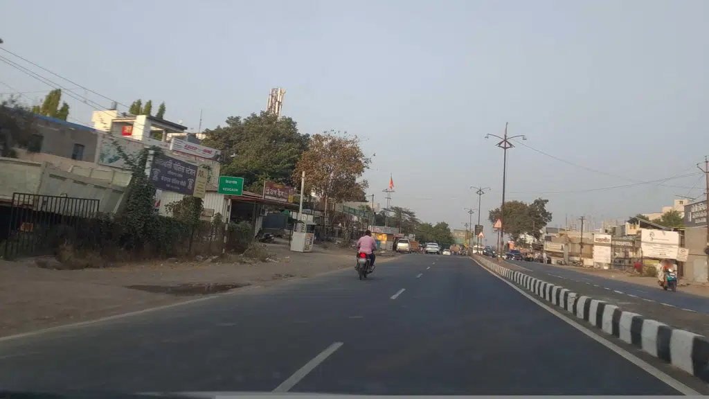 Vakratunda Supermarket