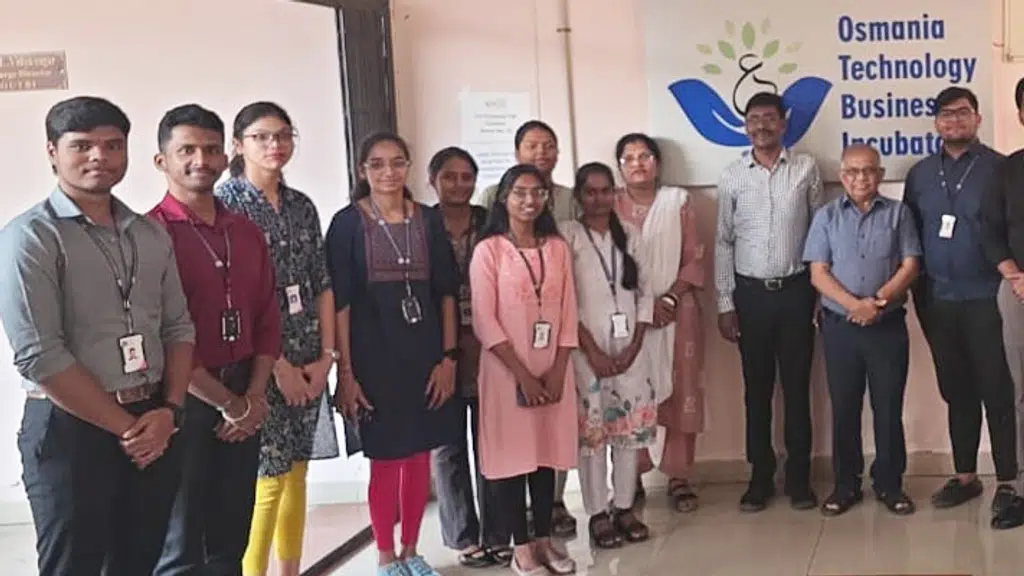 Aurora Degree College - Temple of Learning