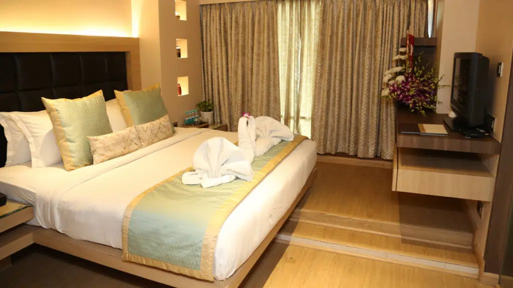 The International by Tunga