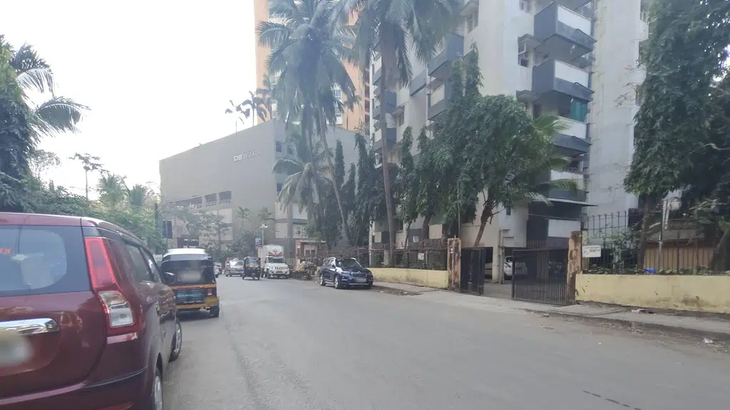 Meenaxi Apartments