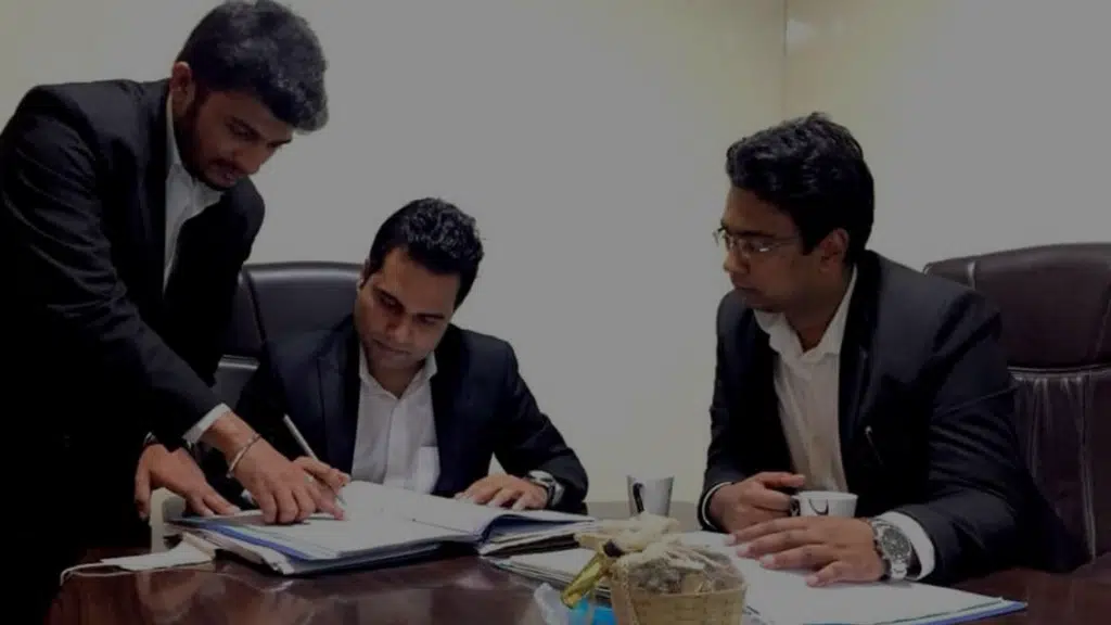 DMY Associates LLP